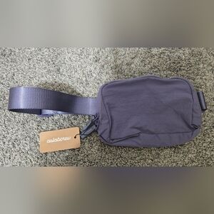 Compact lavender belt bag multiple compartments, Adjustable Waist Strap, NWT